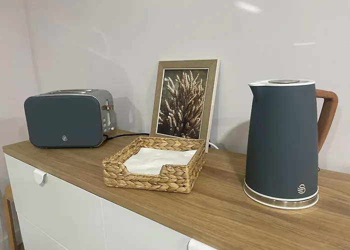 Hyp - D'cuca * Islotes Erbedosas